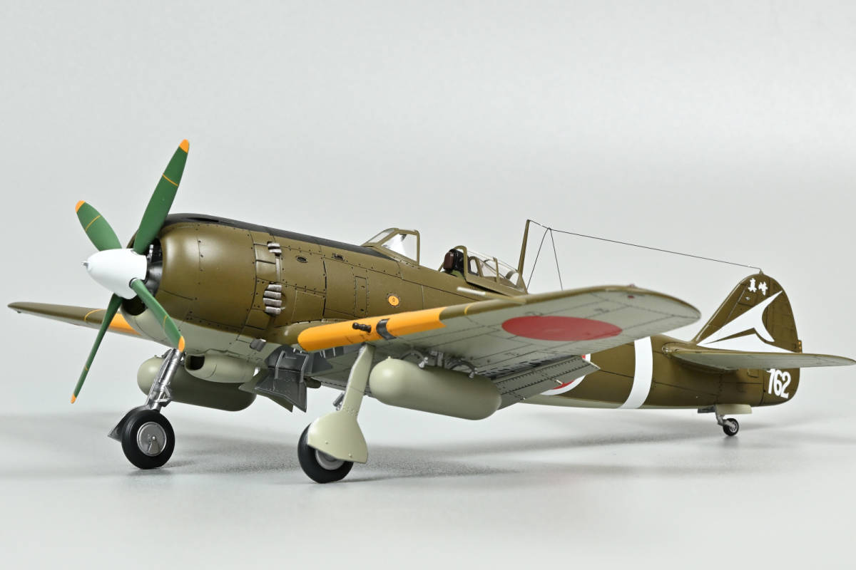 プラモデル完成品】1/32「疾風」(日本陸軍・四式戦闘機)ハセガワ