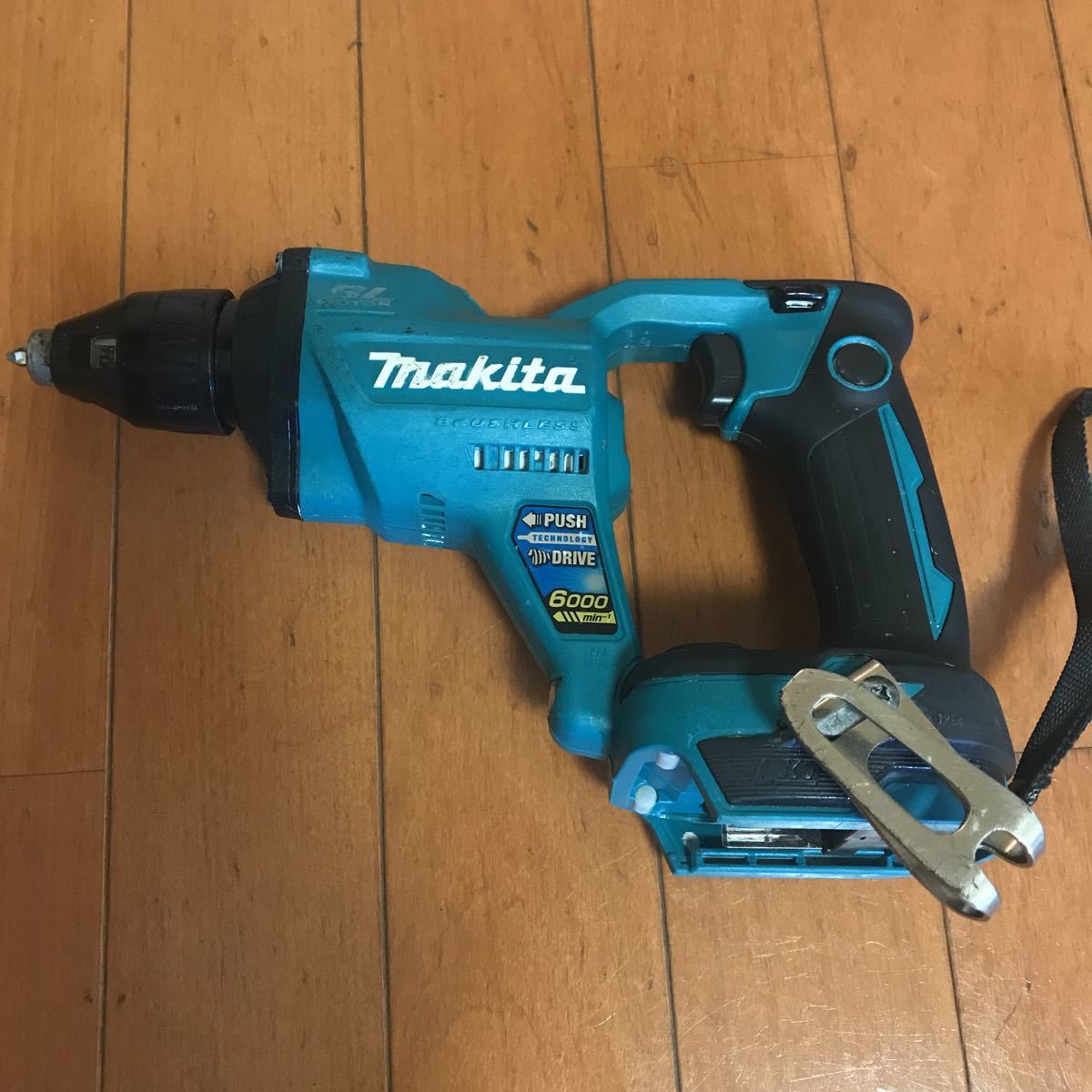 【目立った傷や汚れなし】マキタ18V 充電式 スクリュードライバーの落札情報詳細 - ヤフオク落札価格検索 オークフリー