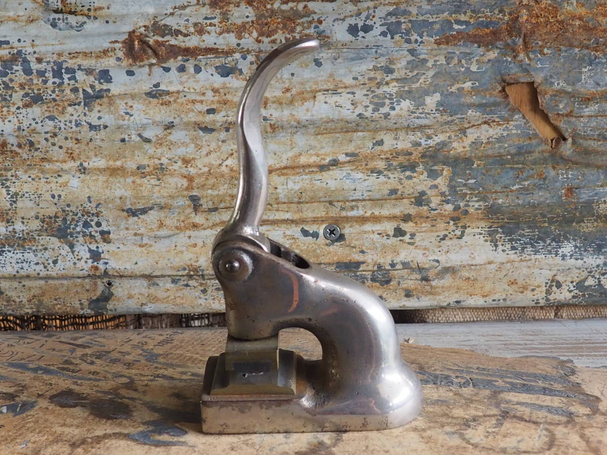 【巨大な鉄羽釜】鉄釜五右衛門風呂アイアン鉄製鍋鉄瓶味噌造り手水鉢水甕壺囲炉裏古道具アンティークインテリアインダストリアル骨董古民具 南部鉄瓶の制作工程 \u2013 御釜屋