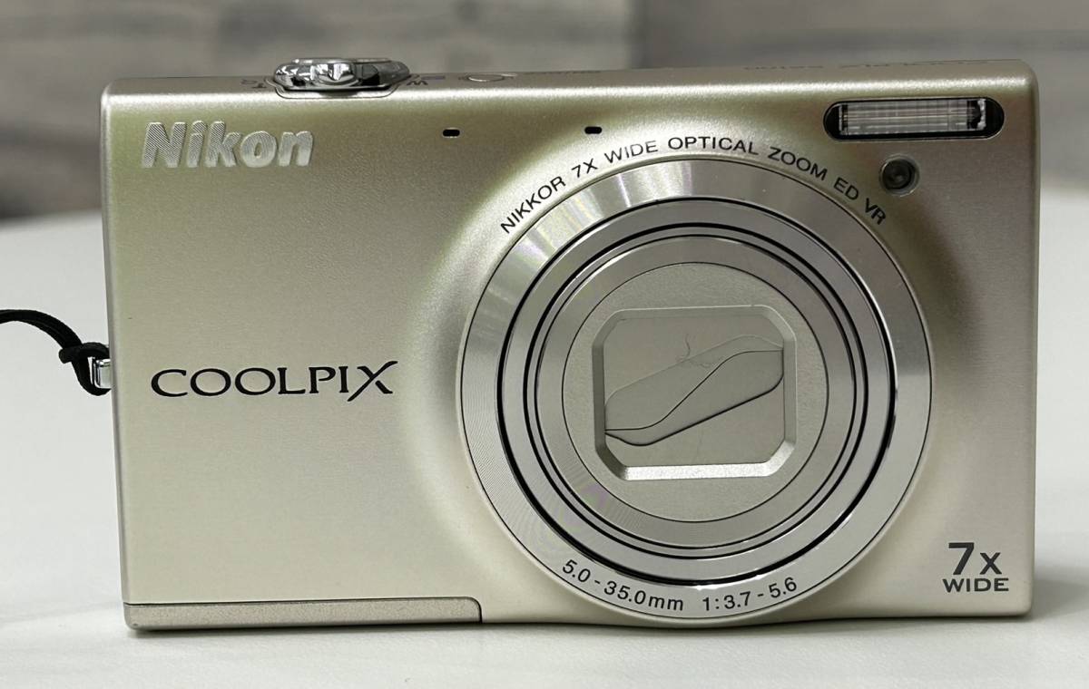 ニコンNikon COOLPIX S6200デジカメ 動作未確認品 目立った傷や汚れ