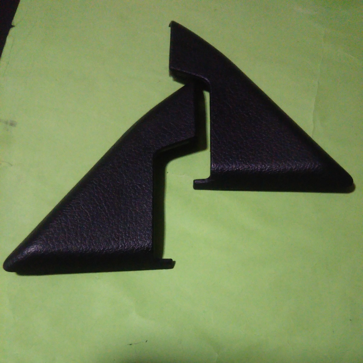 【傷や汚れあり】スバル SUBARU 初代インプレッサ WRX STI バージョン5 GC8 ドアミラーボルトカバー 左右セット 当時物 裏側