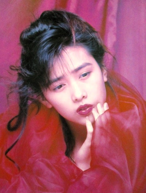 目立った傷や汚れなし】♪工藤静香切り抜き45枚+ポスター他！おニャン