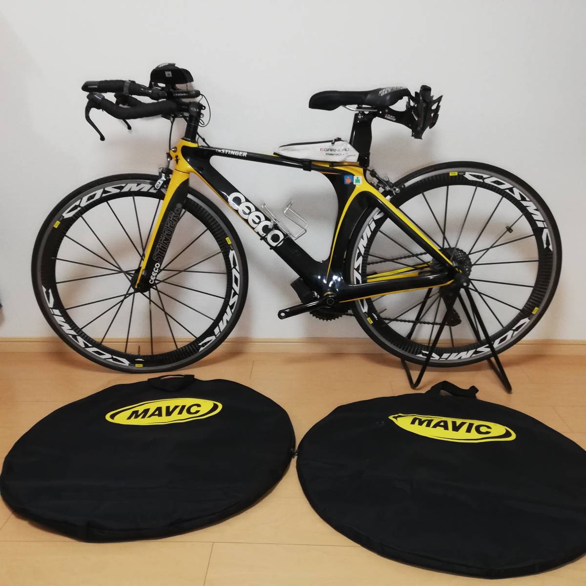 【傷や汚れあり】ロードバイク (部品取り用) CEEPO STINGER、COSMIC Carbon Wheel, Shimano