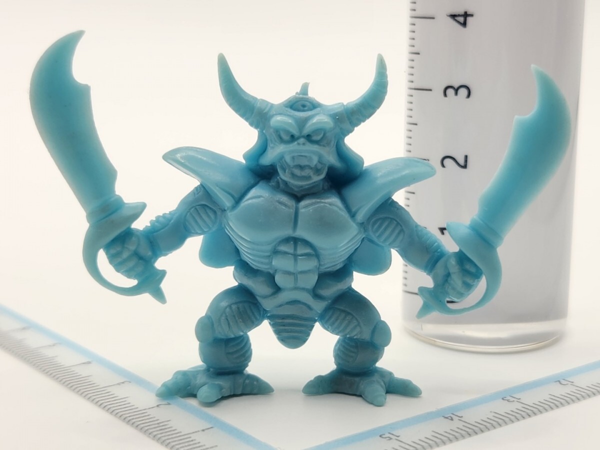 ドラゴンクエスト　エスターク　黄色　消しゴム 当時物 ドラゴンクエストⅢ 勇者 消しゴム フィギュア 黄色