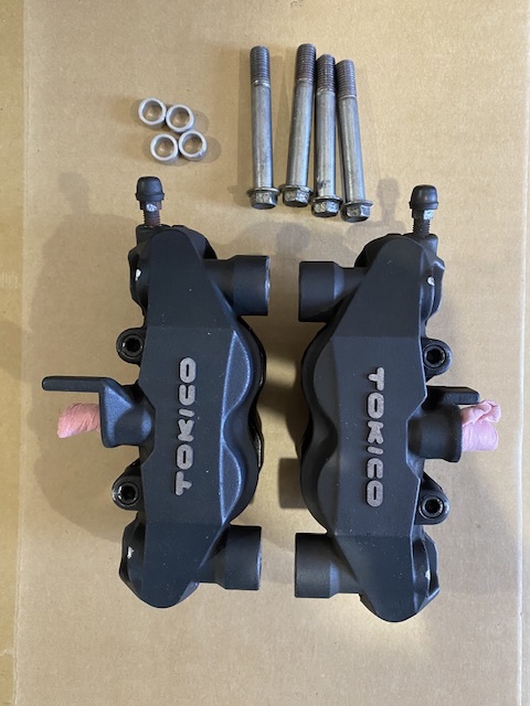 TOKICO ブレーキキャリパー ASSY GSX-R1000 k6 スズキ GSX-R1100