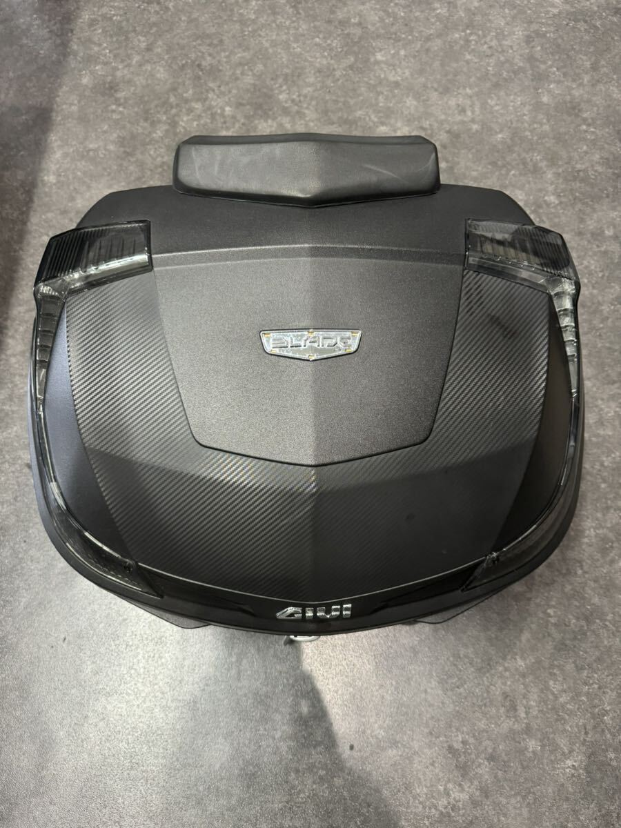 大阪市内より 使用感大 中古 GIVI トップケース ギビ ボックス