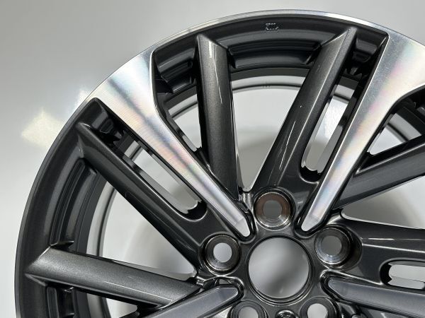 カローラクロス Z 純正18インチホイール5穴 PCD114.3 7J +40