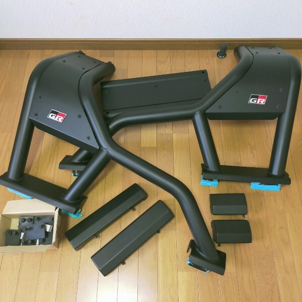 トヨタハイラックス用GR スチール製 スポーツバー ロールバー （目立っ 