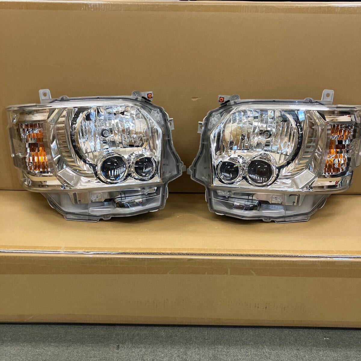 エスティマACR30 ヘッドライト左右セット