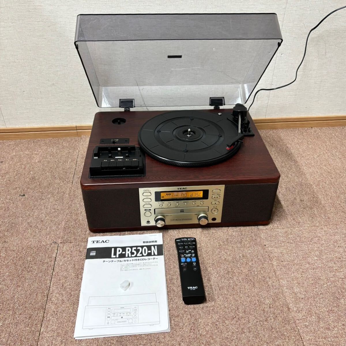 TEAC ターンテーブル/カセットプレーヤー付CDレコーダー LP-R520