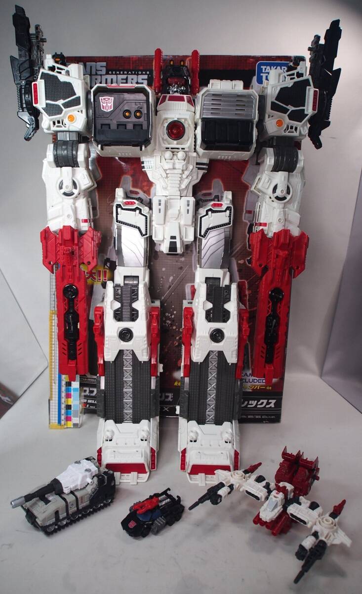 トランスフォーマー ジェネレーションズ TG-23 とけ込ん メトロ
