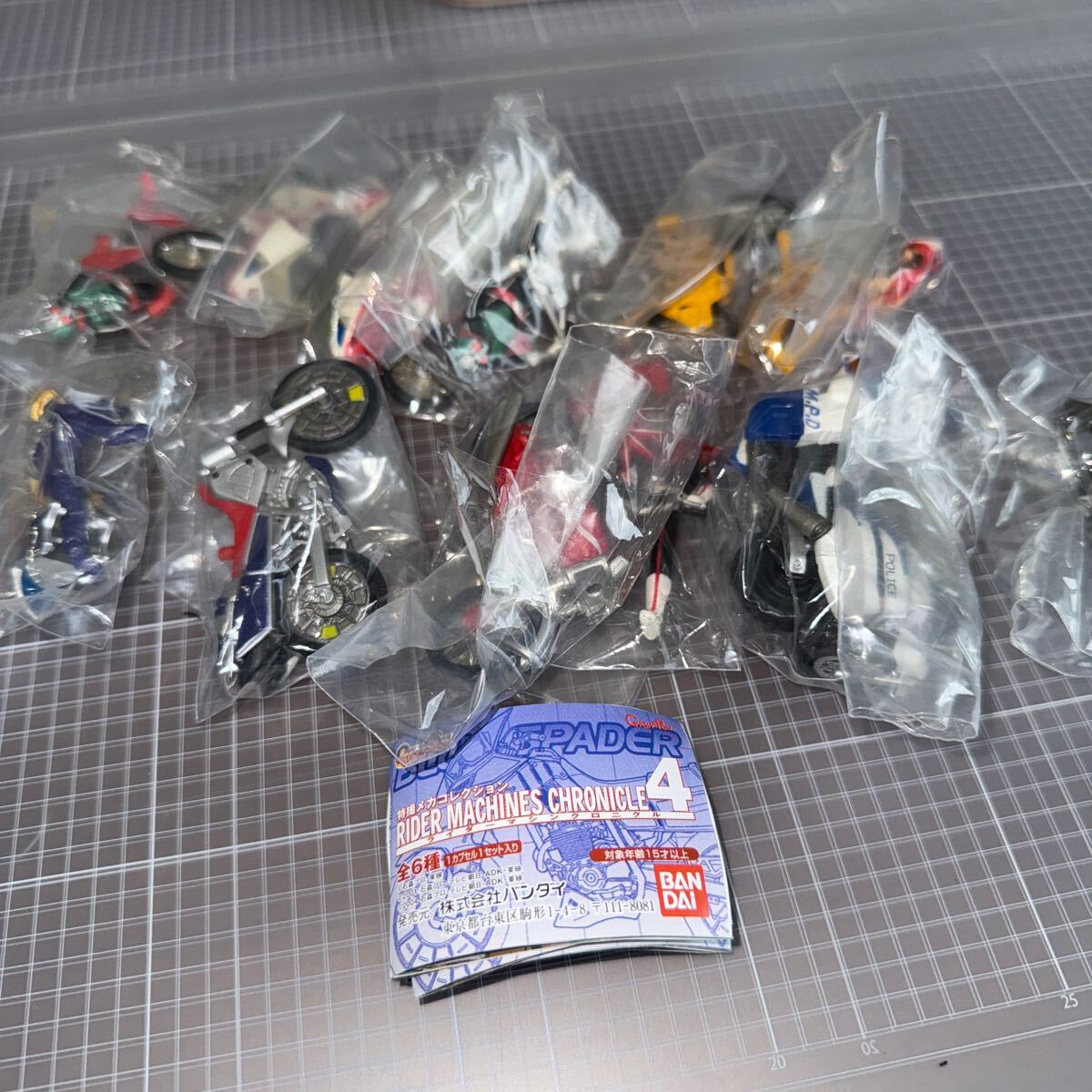 バンダイHGシリーズ 仮面ライダー ライダーマシンクロニクル 33