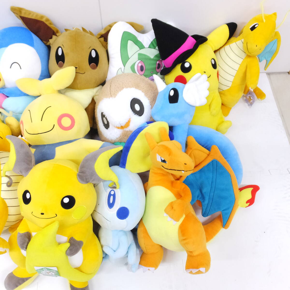 新品　ミミッキュマニア！　ふわむにでっかいフェイスクッション　ミミッキュ 新品 ミミッキュマニア！ ふわむにでっかいフェイスクッション