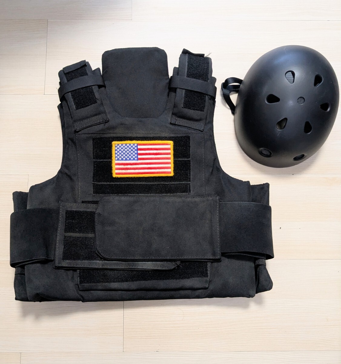 Toy Soldier LBT 6094A AOR1 白パルス 試着のみ新品同様  Toysoldier \u0026 Workshop (or TS) new Replica AOR1 6094A Plate Carrier