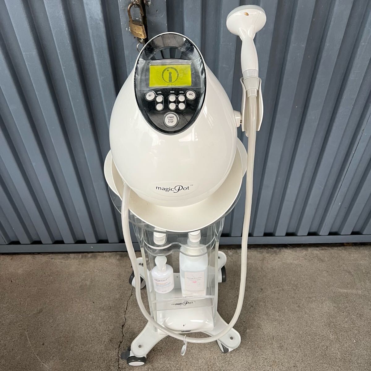 Magicpot ESM-8200MO-W ラジオ 複合 痩身 美容機器 中古 F4284439 CPマジックポット-magicPot (複合痩身美容機器)-美容機器の卸⁄仕入れ