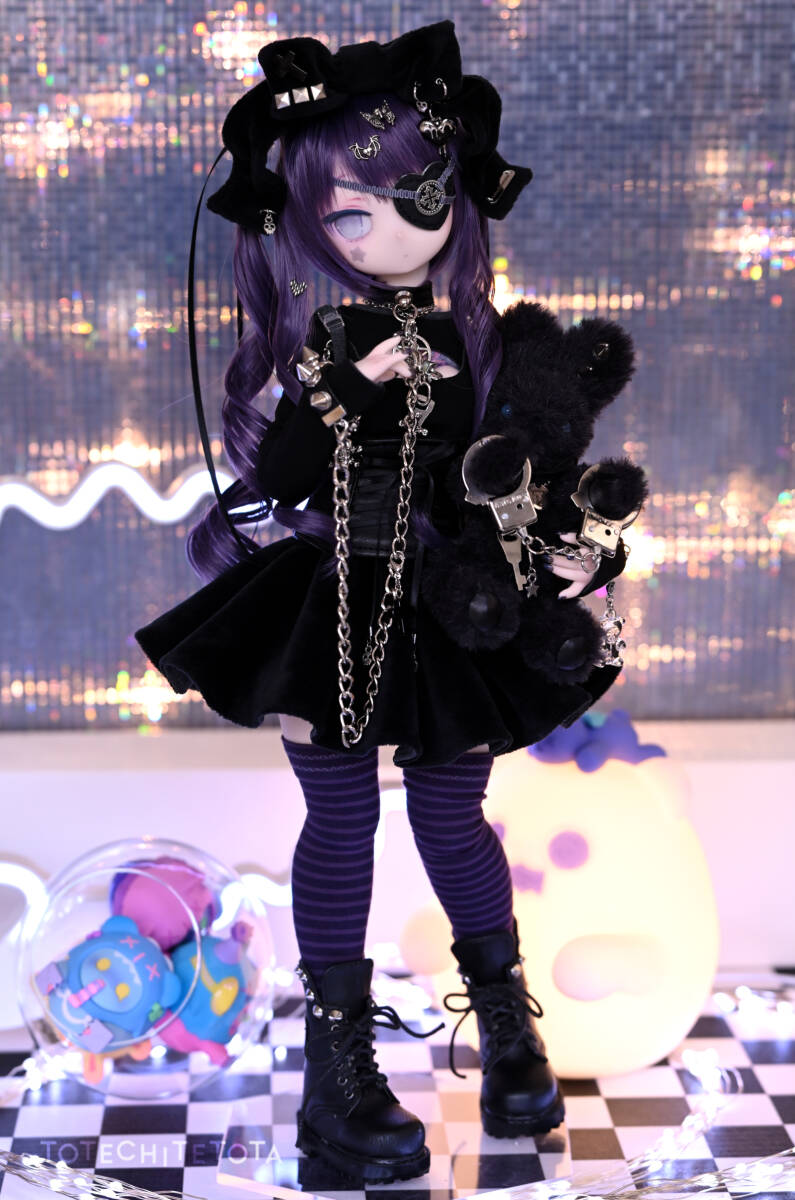 m.t* DDH-09【SW肌】カスタムヘッド+レジンアイ LittleLady]DDH\u201009(SW肌)カスタムヘッド+アイ+ウィッグ+おまけ