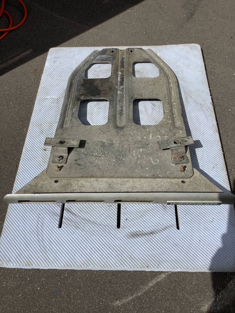 ８６ ZN6 エンジンアンダーカバー 61K SU003-01383 86 アンダーカバー ZN6の値段と価格推移は？｜13件の売買データから86