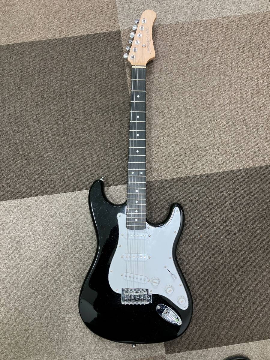 775★アンプ内蔵 ミニエレキギター 3本セット★Photogenic/Barclay/K Garage unior★ジャンク★送料1250円～ 775☆アンプ内蔵 ミニエレキギター 3本セット☆Photogenic&frasl;Barclay&frasl;K