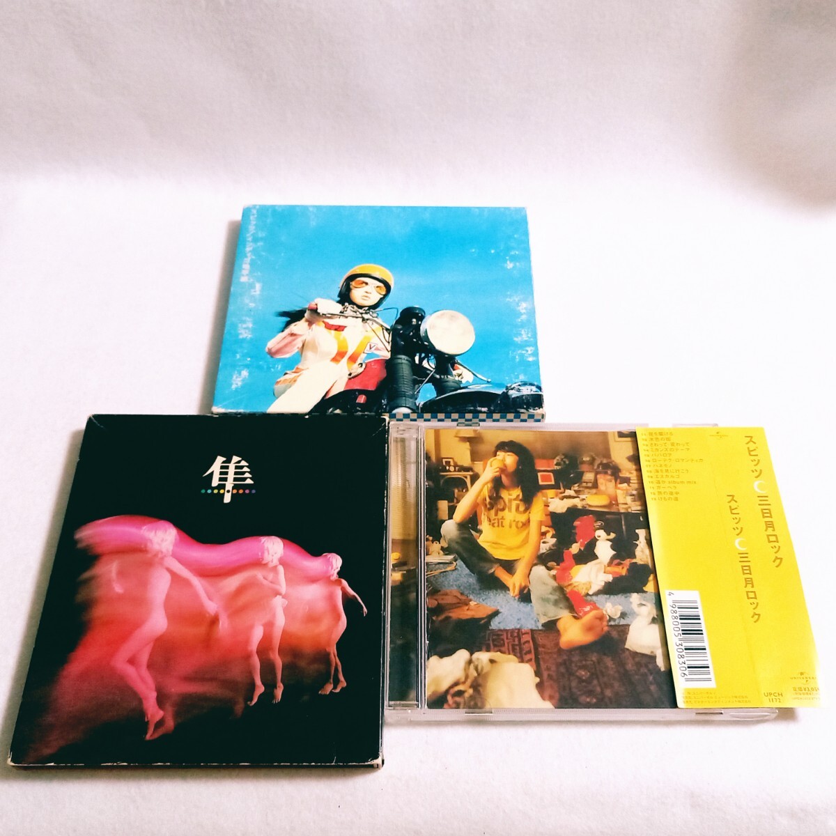 新品】スピッツ 三日月ロック 初回限定盤 CD 素材違いジャケット仕様