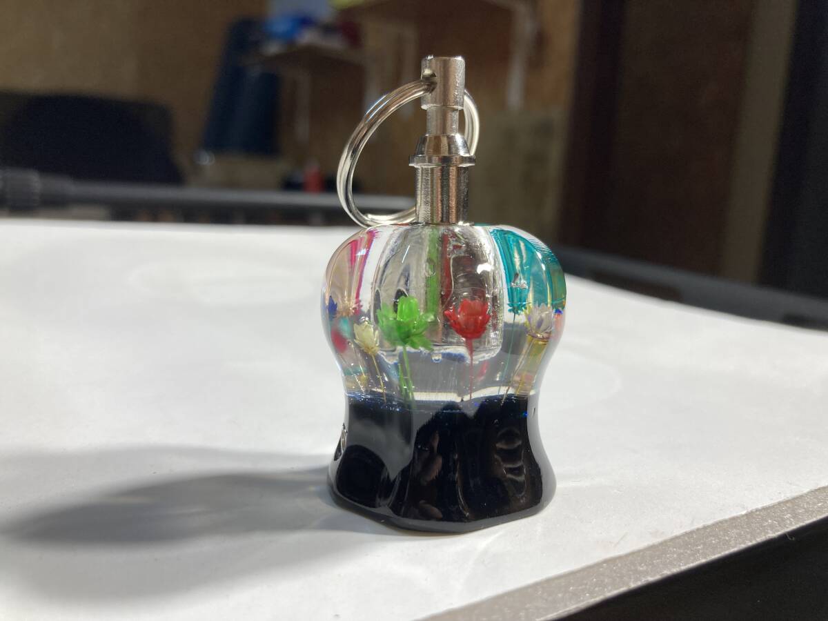Yahoo!オークション キーグリップ 水中花 薄い青 金ラメ クイック