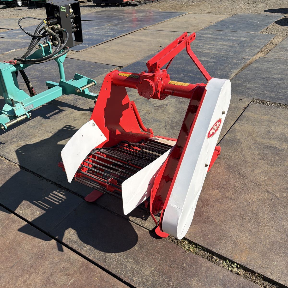 ハート型さつま堀上機 さつまいも 里芋 掘り取り機 UEDA 上田農機
