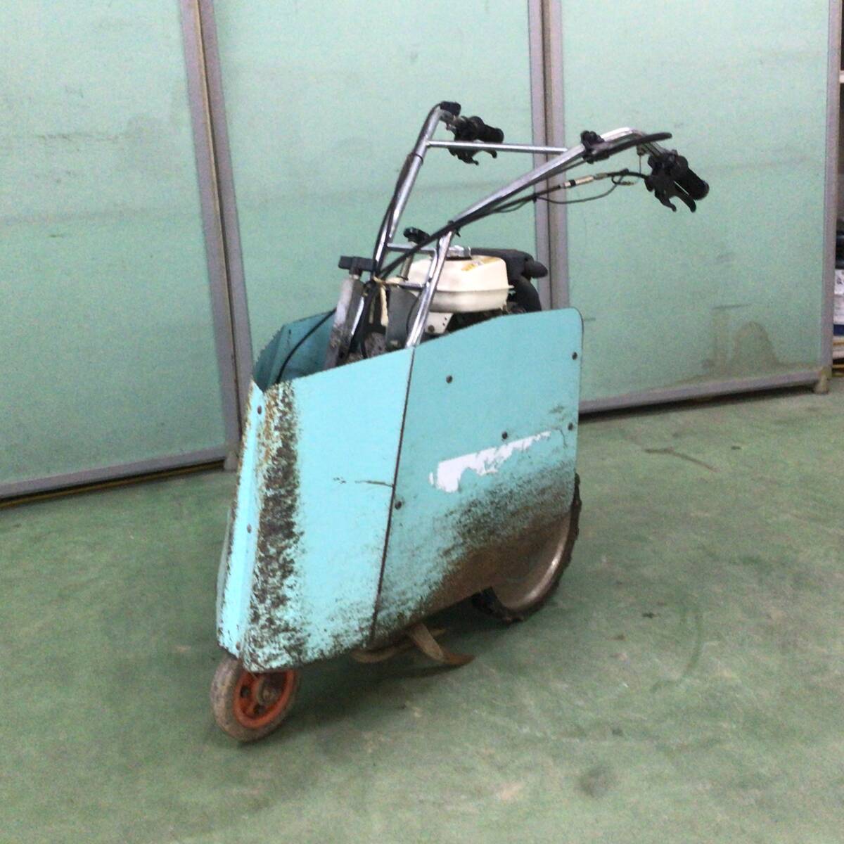 落合 MC10 クランクカルチ落合刃物 三菱エンジンTL33 作動確認済み 中古】落合刃物 クランクカルチ【MC-10】ミラクルスタート 茶園管理機