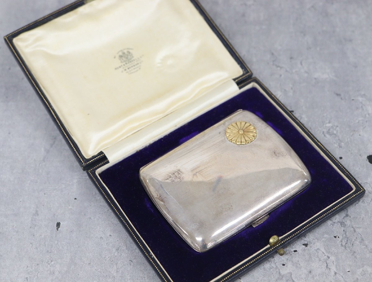 稀少作！ 天皇家御下賜品 純銀製 皇族家紋である十四葉一重裏菊家紋入