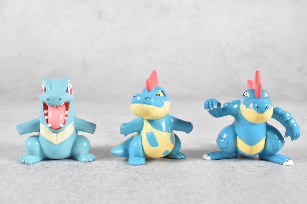 ポケモン立体図鑑フィギュア ワニノコ・アリゲイツ・オーダイル の落札 