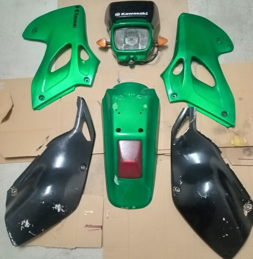 D72○○カワサキ Kawasaki DトラッカーX KLX250 シュラウド カウル緑黒