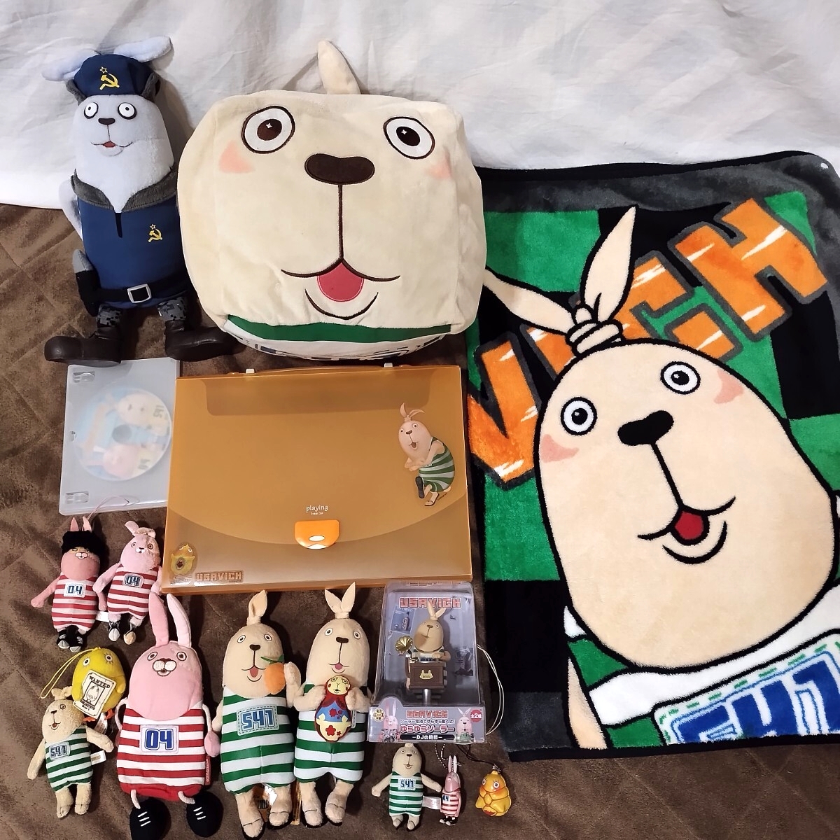 新品】□新古品・未開封□ビバリー□ウサビッチ「監獄ライフ WITH