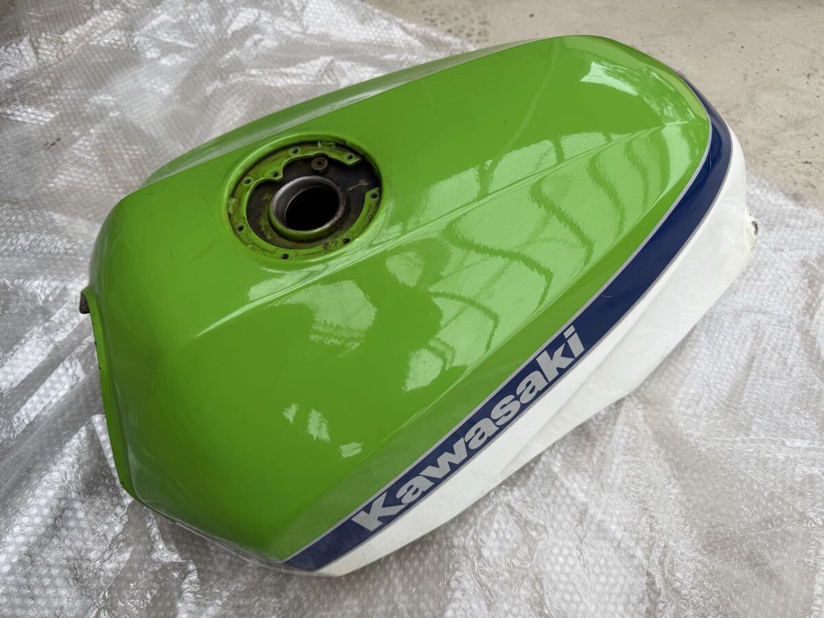 【美品】Kawasaki 250TR純正タンク グリーン カワサキ 250TR 純正タンク ノーマルタンク kawasaki 川崎 ガソリン
