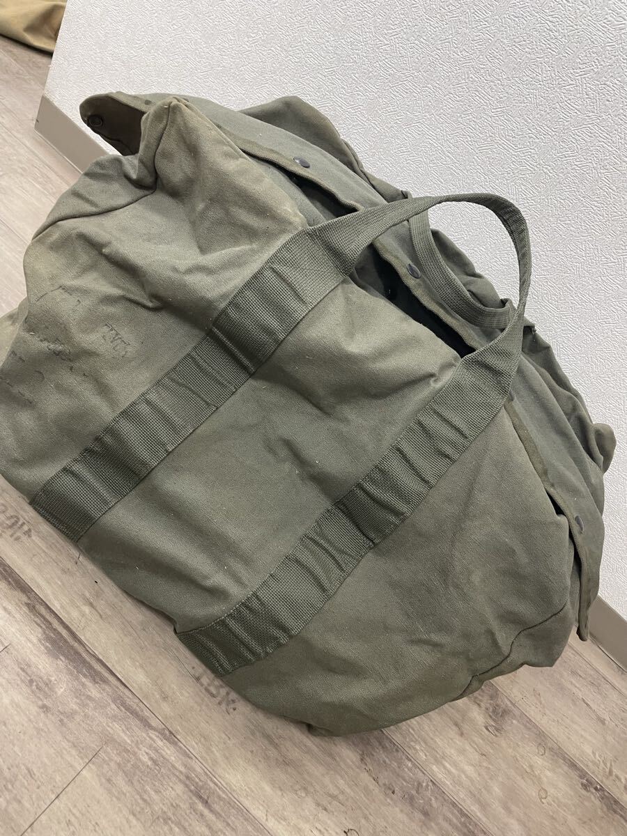 新品】即決☆ゴールドジム☆GOLD'S GYM☆ダッフルバッグ(中サイズ