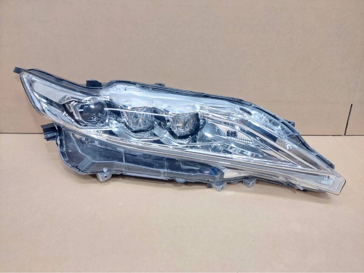 トヨタ 60系ハリアー ミニカー 非売品1/30ホワイトパールクリスタルシャイン トヨタ ハリアー 60系 後期 ハリアーターボ 非売品 LED ミニカー キーホルダー ホワイトパールクリスタルシャイン Amazon