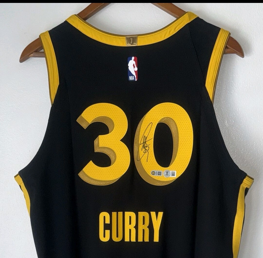 新品】ステフィン・カリー 直筆サインフォト/写真 NBA ウォリアーズの