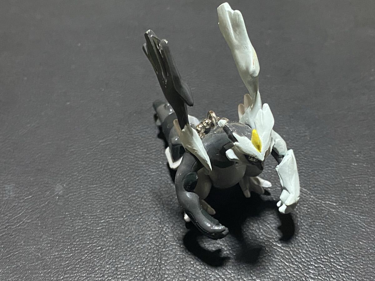 モンコレ ホワイトキュレム ブラックキュレム 立体ポケモン図鑑
