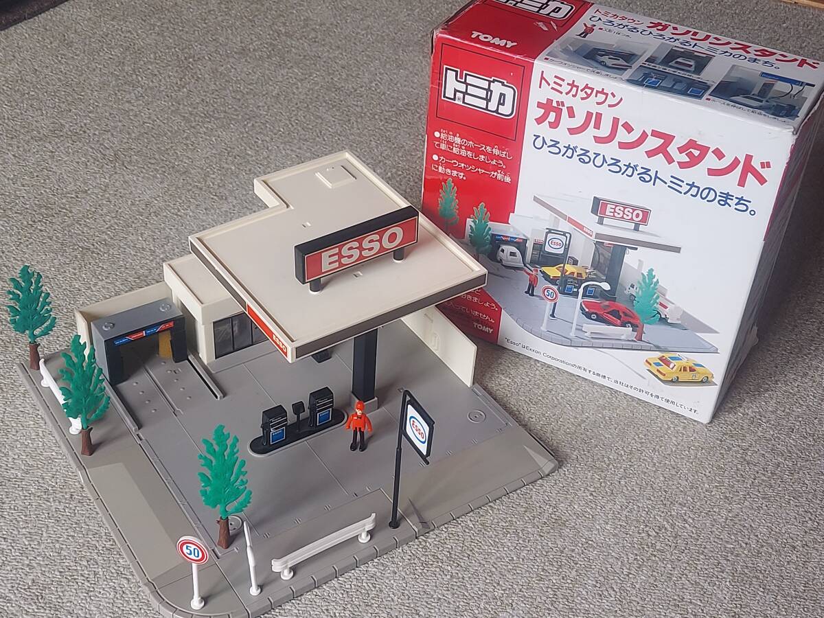 トミカ シティサービス 昭和 当時物 ガソリンスタンド ESSO 日本製
