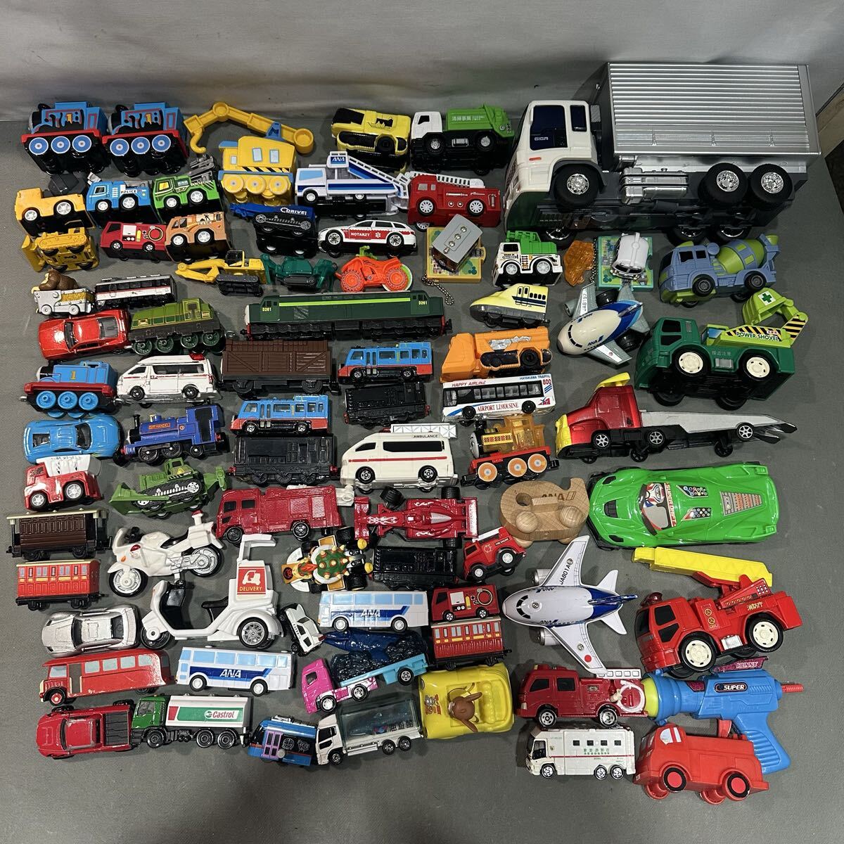 Britt Allcroft きかんしゃトーマス トーマスリミテッド 鉄製 連結