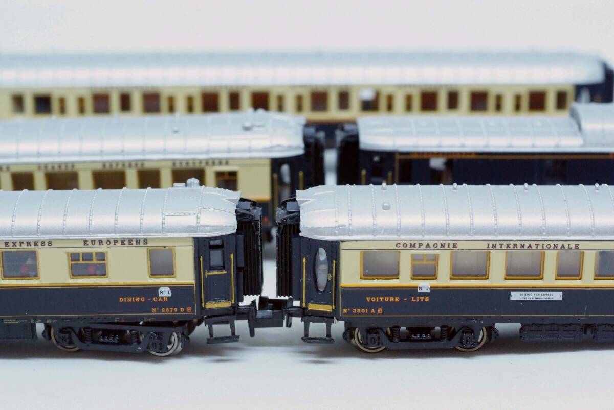 Rivarossi HR4075 TRAIN BLEU CIWL 外国型客車3輛 新品】貴重 廃版 Rivarossi HR4075 CIWL TRAIN BLEU Lx型 寝台車 3両