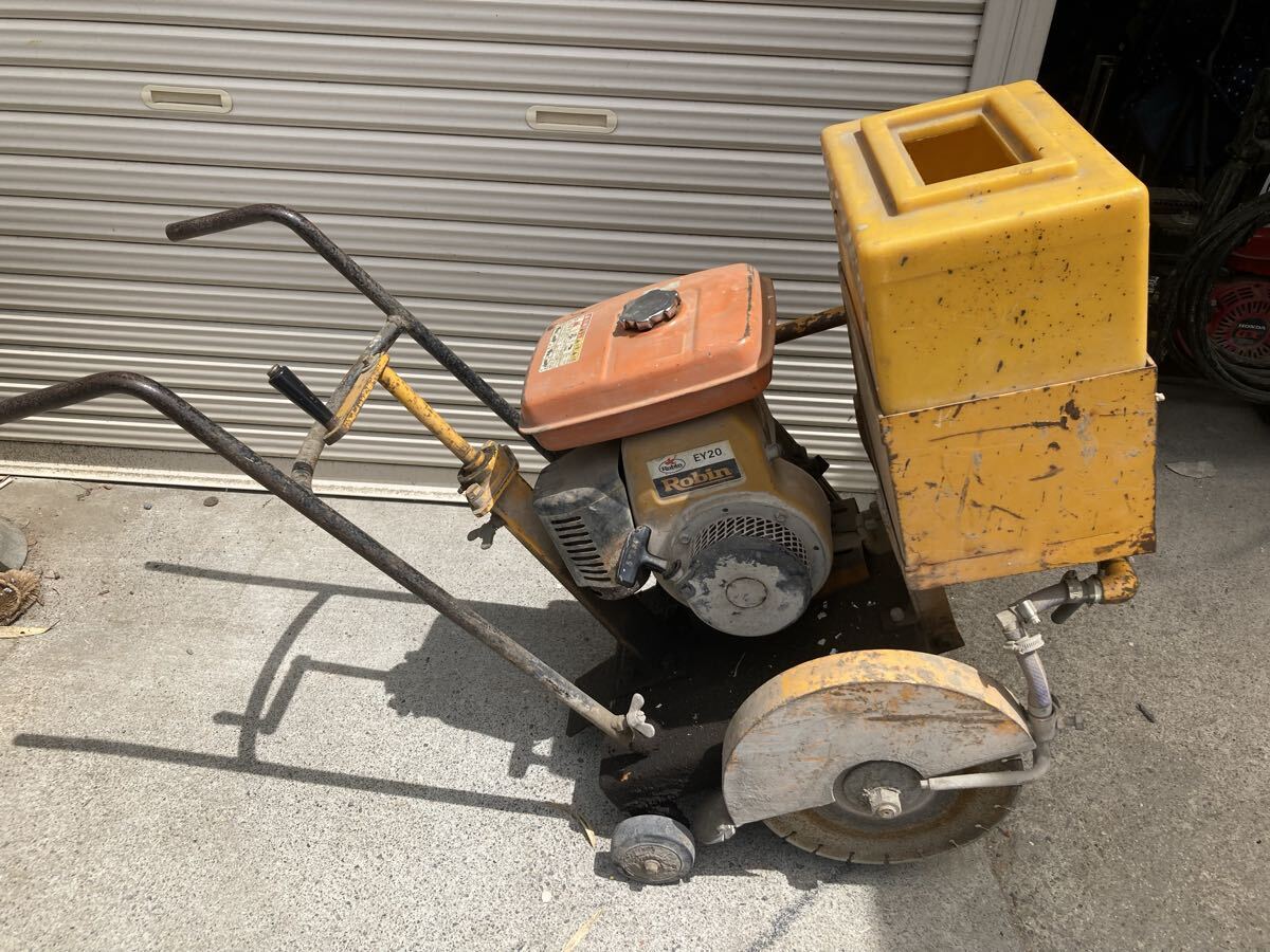 1円スタート！]ロビンエンジン EY18搭載 トロウェル 土間仕上げ機 