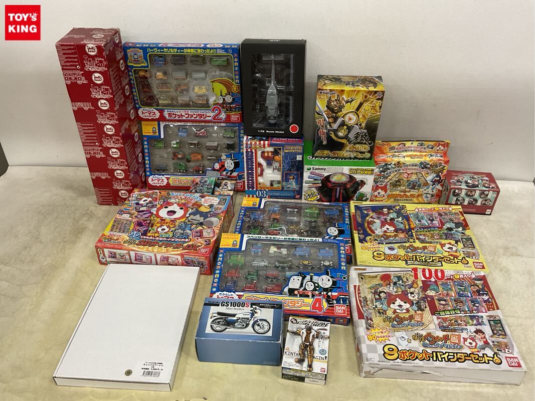 k-69-1399【中古】大量まとめ 妖怪ウォッチ 妖怪メダル 収納ケース