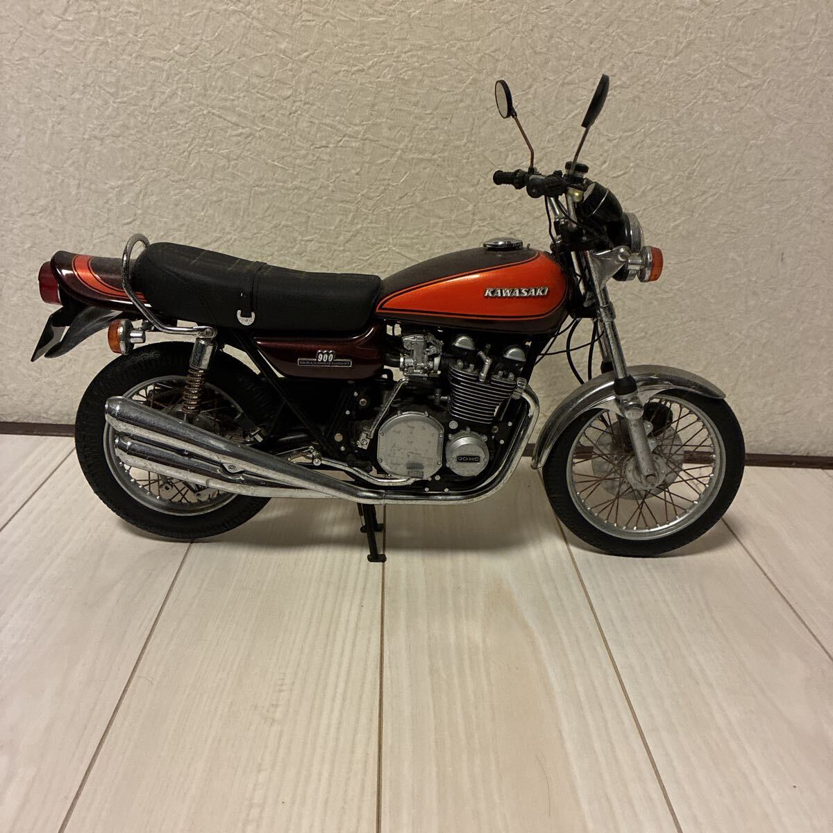 新品】KAWASAKI カワサキ アオシマ 完成品 1/12 Z900 Z750 RS ミスター