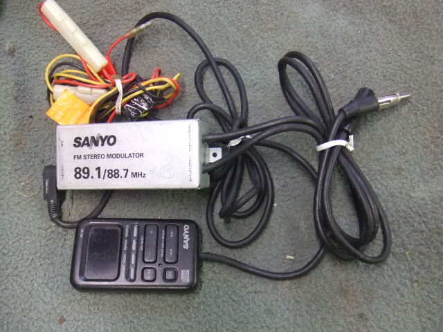 SANYO Excedio CDF-MS11(K) 1DINサイズ MD/CDデッキ MDLP対応 中古美品
