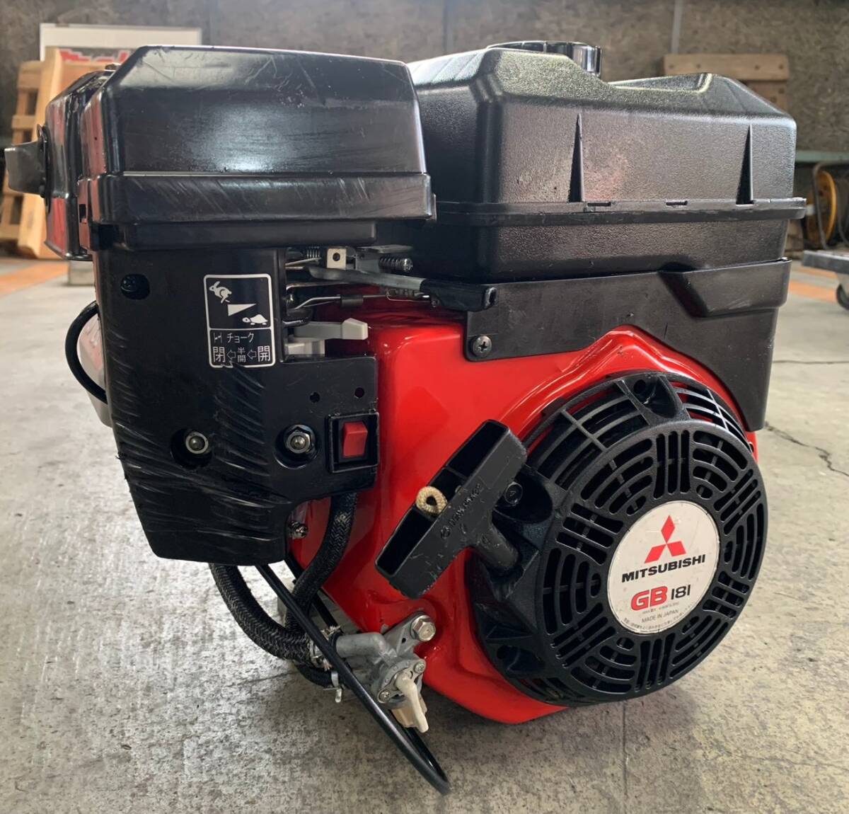 新品】☆綺麗【三菱 / MITSUBISHI KONG発電機 2500M 】ガソリン