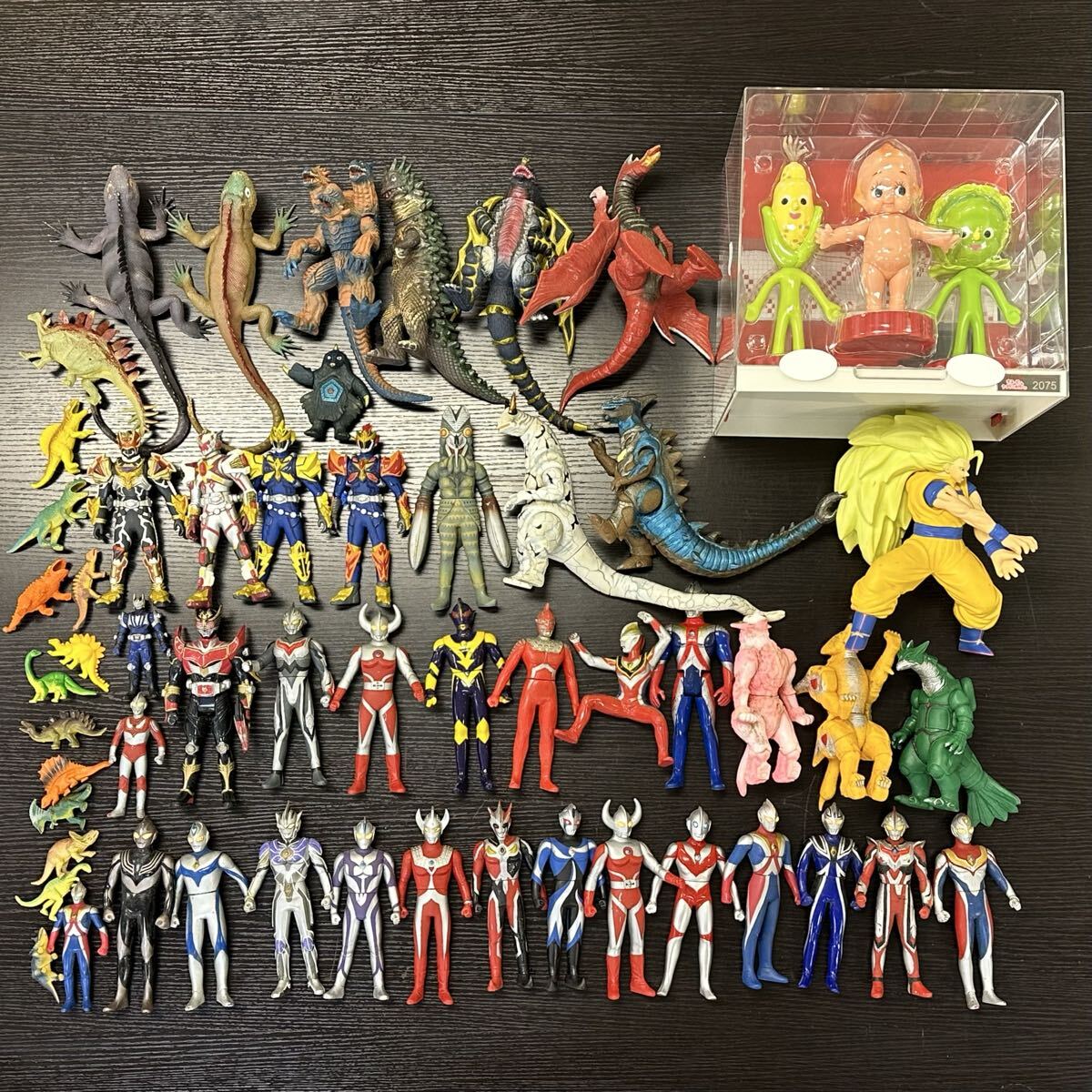 新品】にゅーぴ BANDAI キューピー人形の男版 2種セット にゅーぴ人形