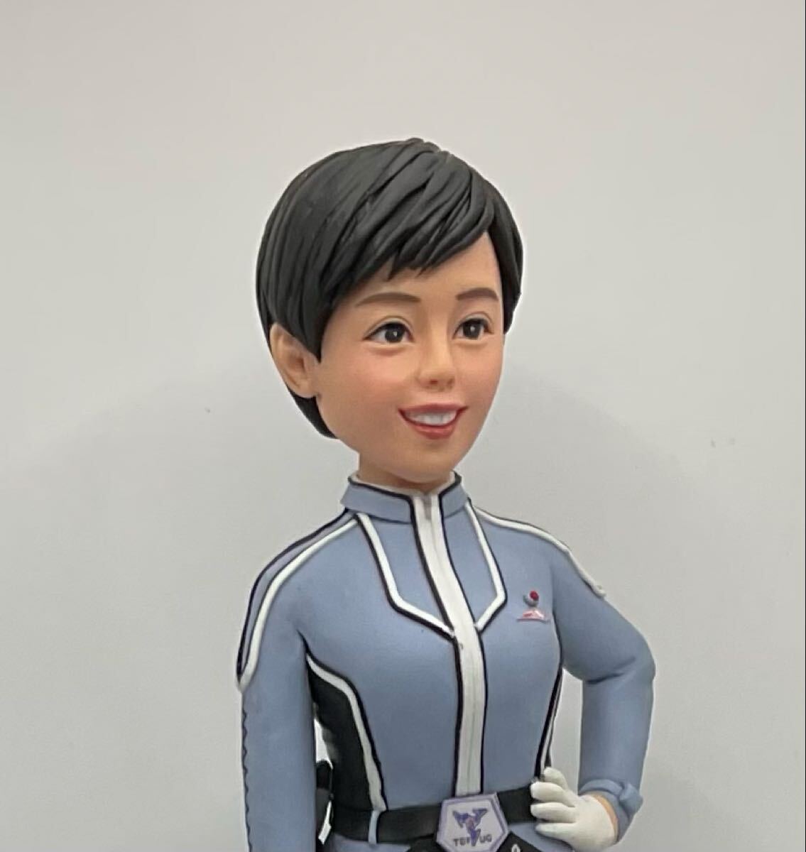 ひし美ゆり子 ウルトラセブン 友里アンヌ隊員 写真額サイン入り」の
