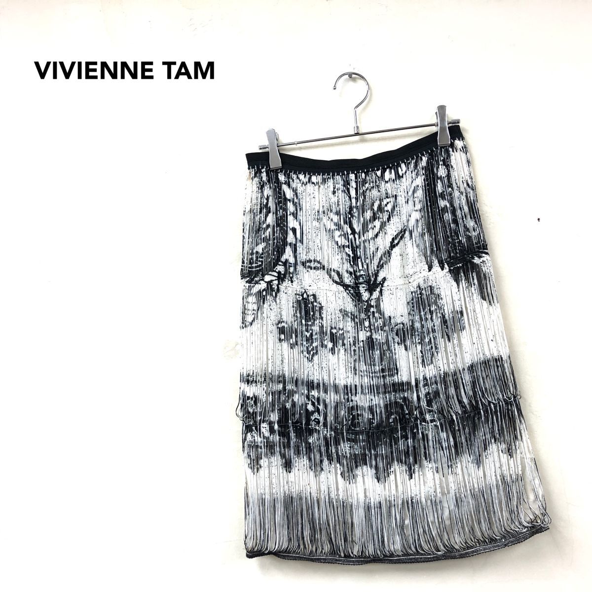 美品 高級 VIVIENNE TAM ヴィヴィアンタム シルク100％ 刺繍入り
