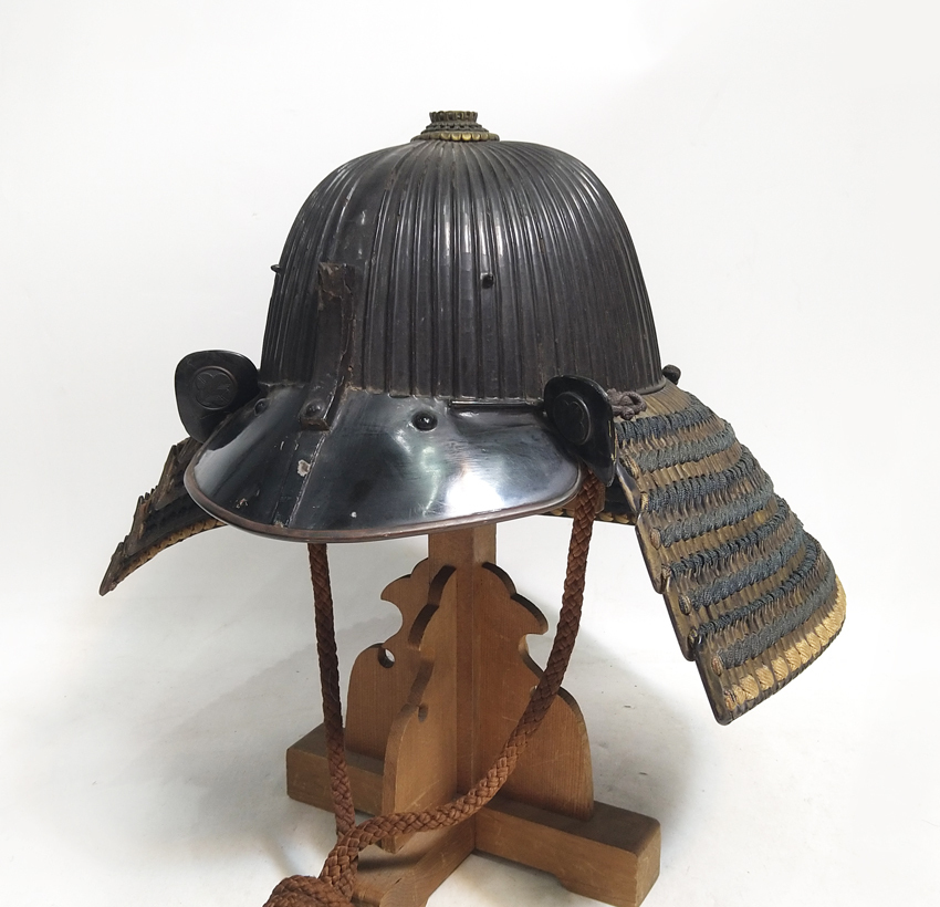 中古】八幡座 ＊兜鎧甲冑武士戦陣弓刀鞍鐙鍔目貫縁頭大名侍の落札情報