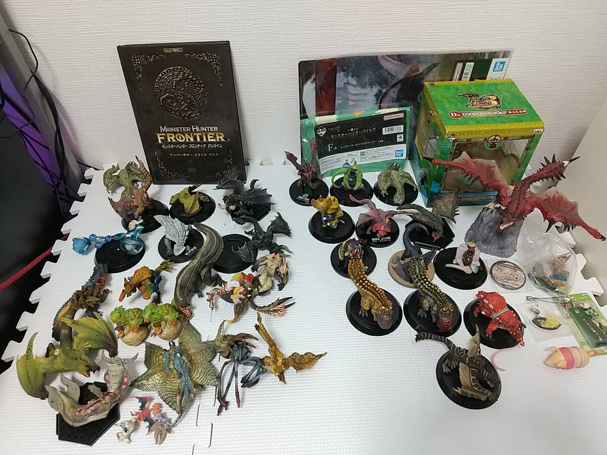 未使用】新品 カプコン モンスターハンター ミニマスコットぬいぐるみ