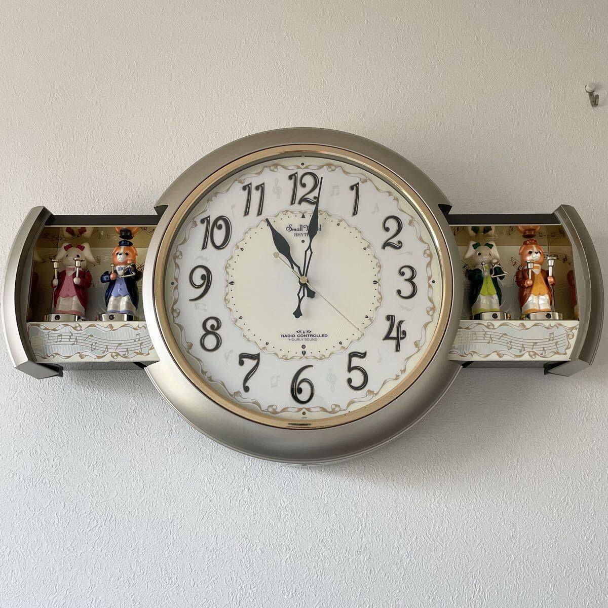 中古】リズム時計 スモールワールド音楽隊 からくり時計 4MH638 中古