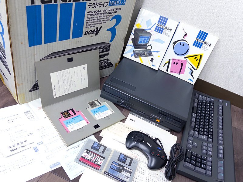 SEGA TERADRIVE MODEL-3 セガ テラドライブ テラモニター キーボード